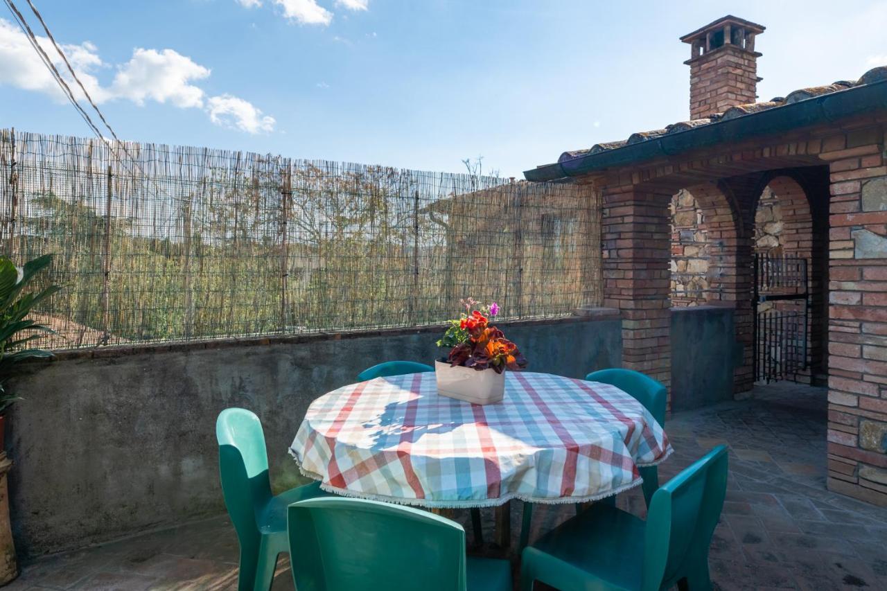 Casa Vecchia Rooms And Parking Gambassi Terme Extérieur photo